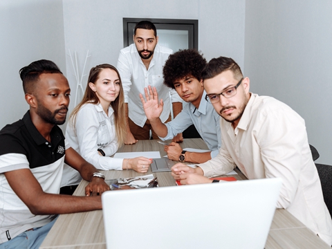 Etsy推出美國專屬定價功能,應對關稅變化更安心 Etsy推出美國專屬定價功能,應對關稅變化更安心